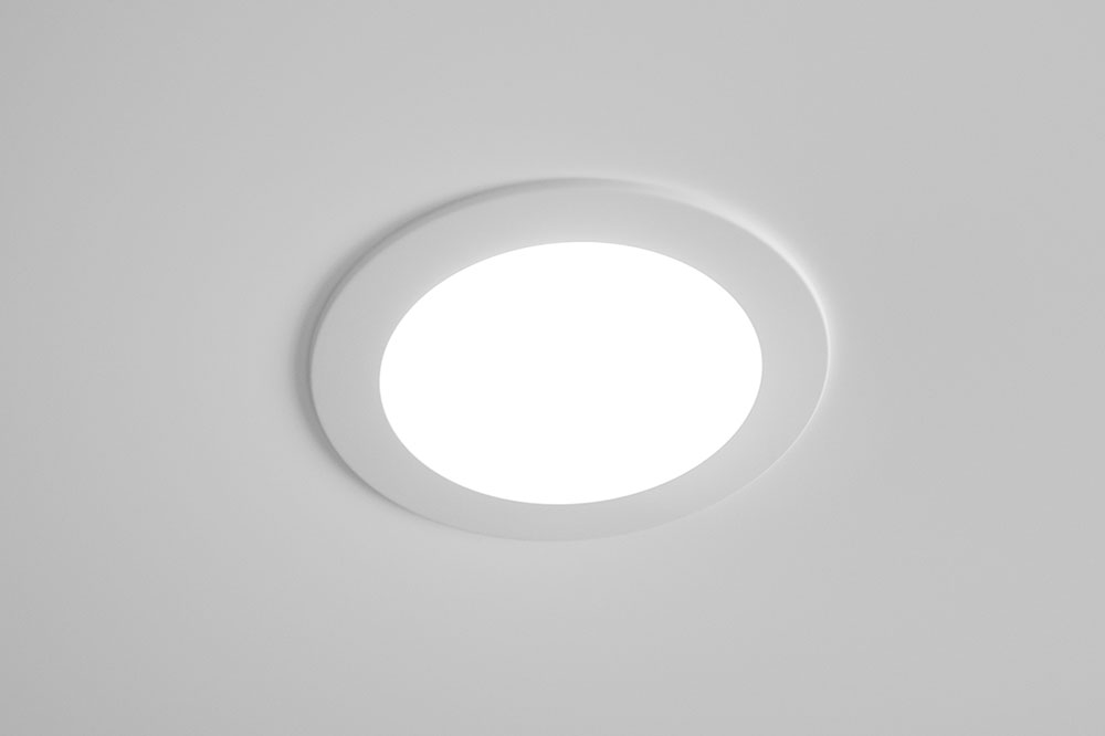 4 top online retailers for LED light fixtures